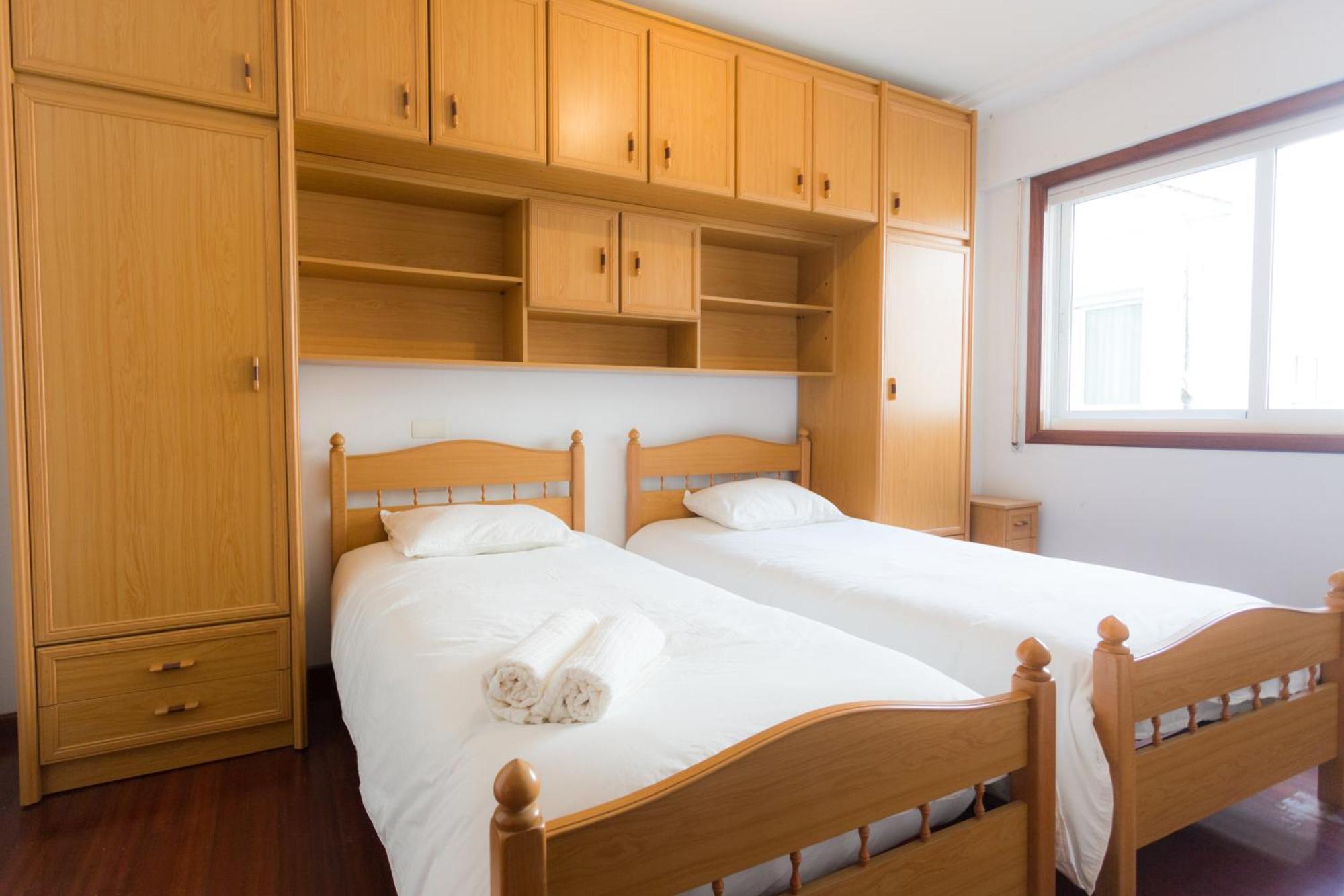 Disfruta De Melide En Este Amplio Apartamento Exterior photo